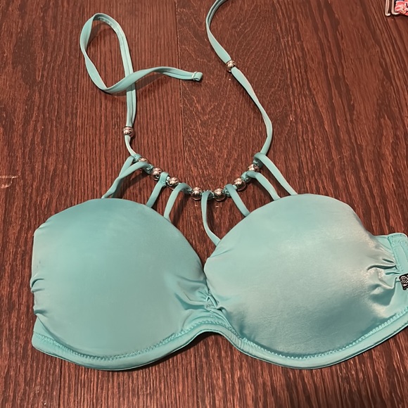 Bundle#4- 6 women's bathing suit tops - Picture 5 of 6